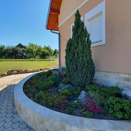 In - Balaton 19917 Сasa de vacaciones Siófok